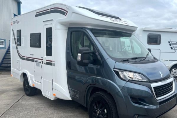 Gino 3/4 berth motorhome Hire in Derbyshire, UK