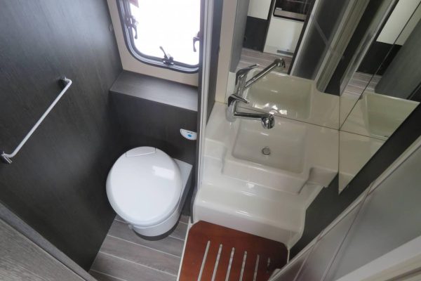 WhatsApp Image 2025-09-26 at 20.34.41_1a0ea6a4 WhatsApp Image 2025-09-26 at 20.34.41_1a0ea6a4